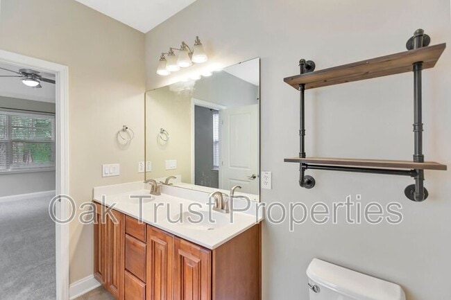 Building Photo - 186 Woodbrook Way