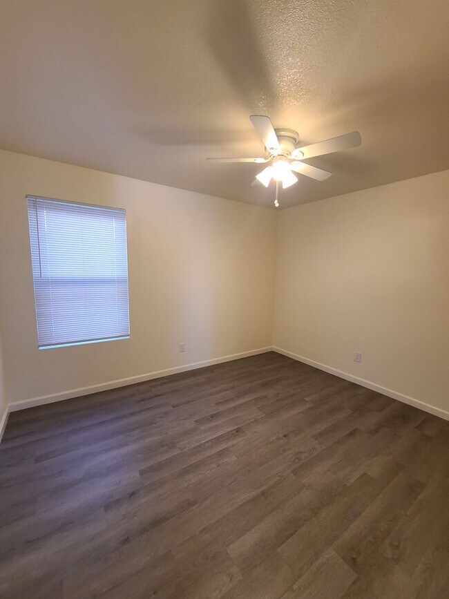 Building Photo - Newly Renovated 2 Bedroom, 1 Bath with Washer/Dryer Hook Ups.  SECTION 8 ACCEPTED
