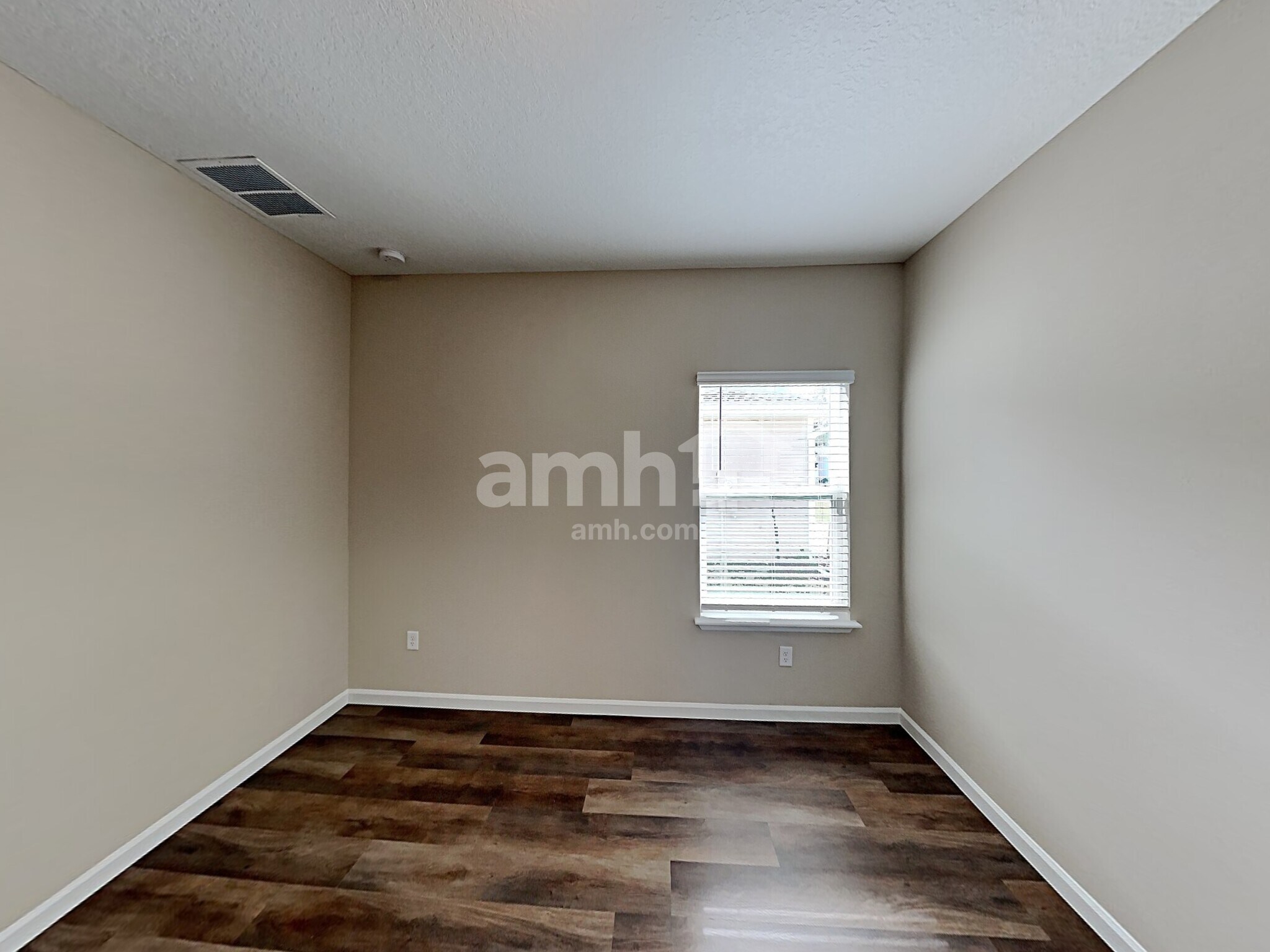 Building Photo - 179 Spruce Pt