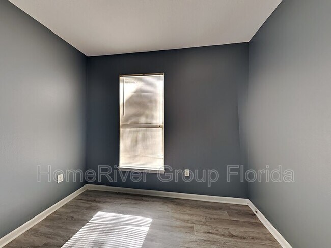 Building Photo - 10509 Villa View Cir
