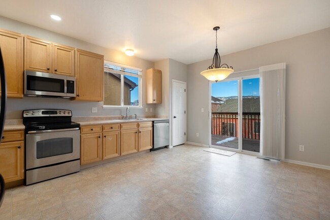 Building Photo - Unparalleled Single-Level Living with Breathtaking Views in D20!