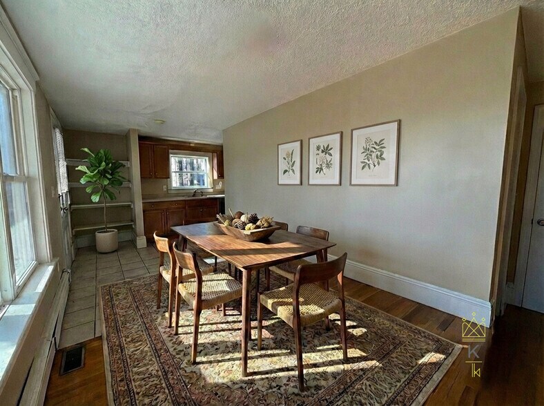 Building Photo - 14 Mt Vernon St