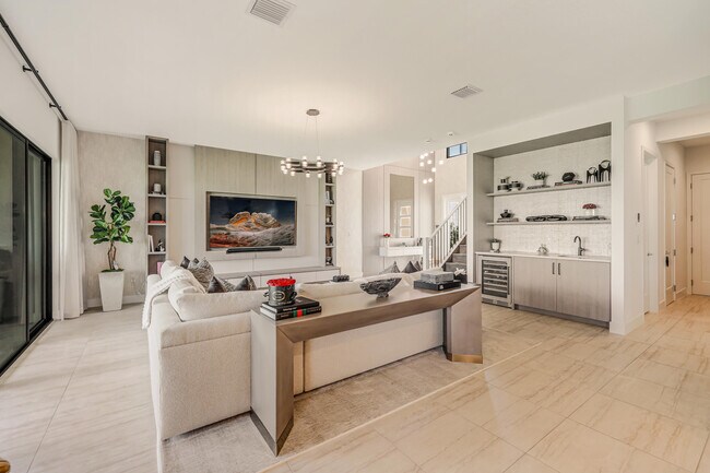 Building Photo - 8283 Royal County Down Rd