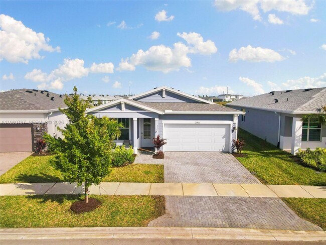 Building Photo - 13461 SW Bally Dr