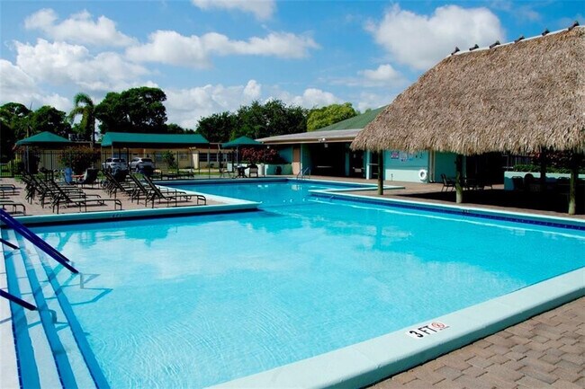 Building Photo - 608 SW Natura Blvd