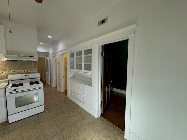 Kitchen - 2610 W 23rd St