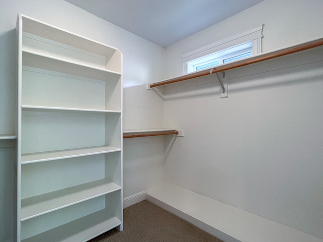 Building Photo - Bright & Beautiful Forest Heights Home with Gourmet Kitchen, Bonus Space & Private Cul-de-Sac Set...