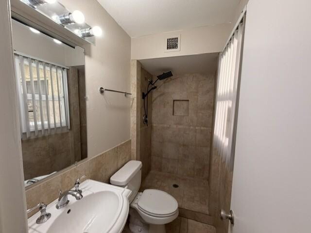 Building Photo - 415 E Pegasus Dr