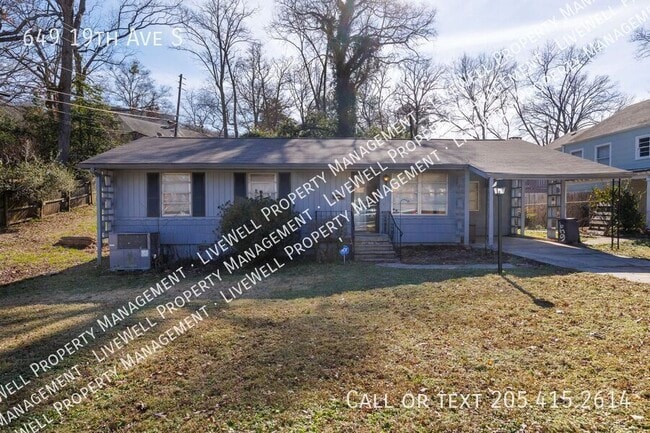 Building Photo - 649 19th Ave S