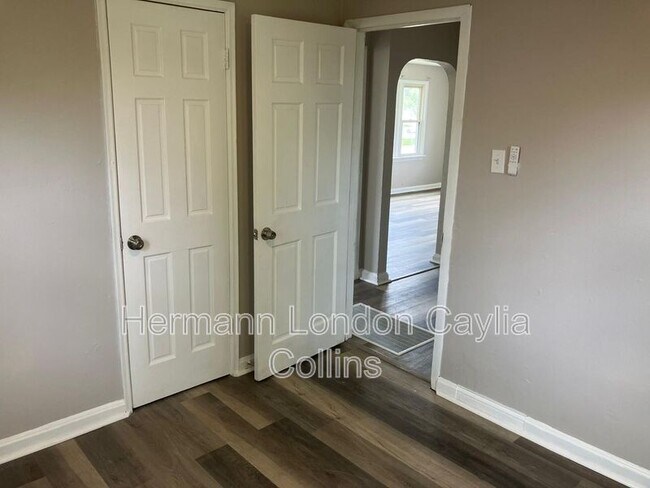Building Photo - 6132 Eaton Dr