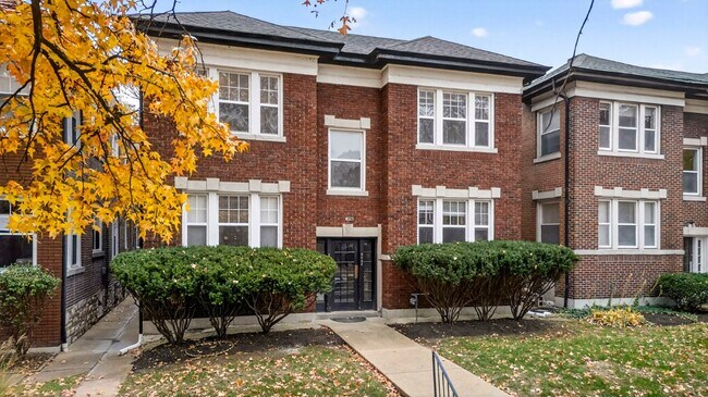 Building Photo - 6432 Alamo Ave