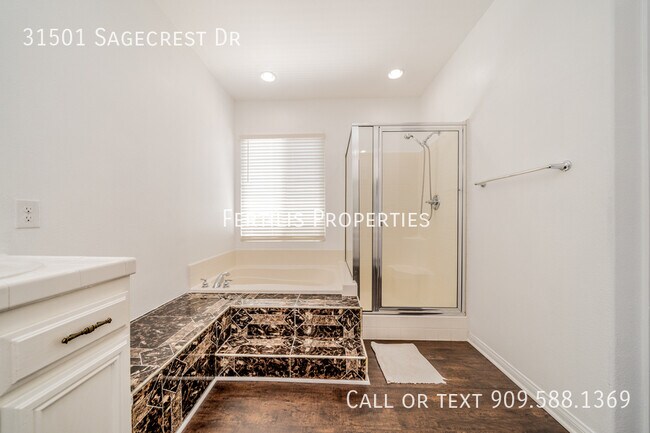 Building Photo - 31501 Sagecrest Dr