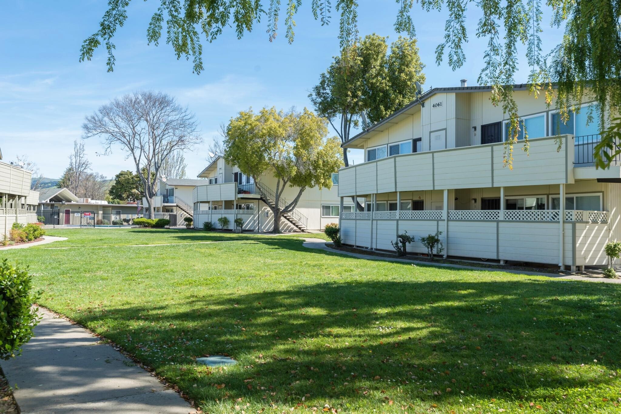 Building Photo - 4061 Park Center Ln