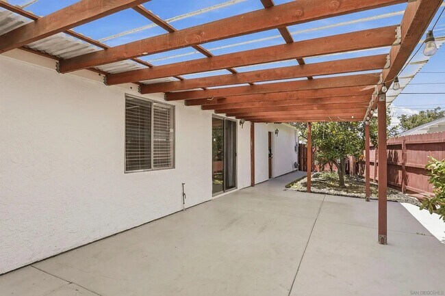 Building Photo - 6404 Zena Dr