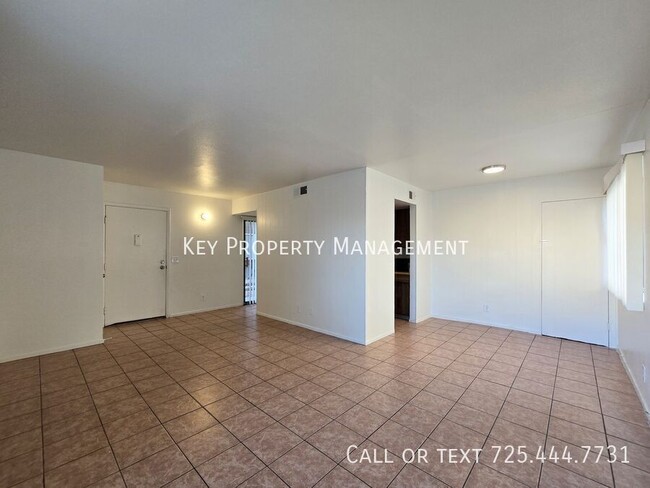 Building Photo - 2 BEDROOM 1 BATH CONDO IN LAS VEGAS NEAR S...