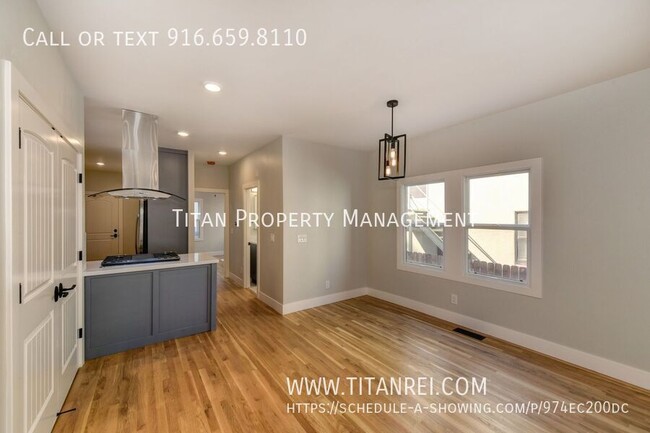 Building Photo - Downtown 1bed/1bath -Managed by Titan Prop...