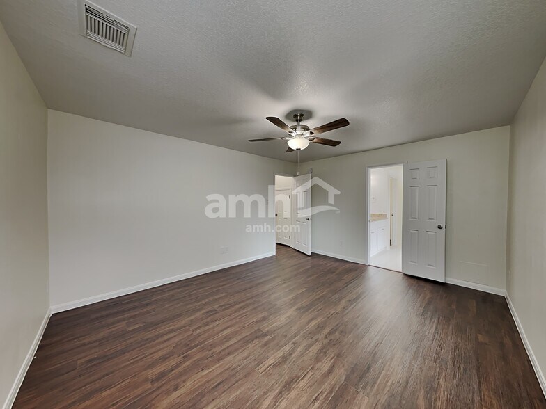 Building Photo - 31702 Regal Park Ct