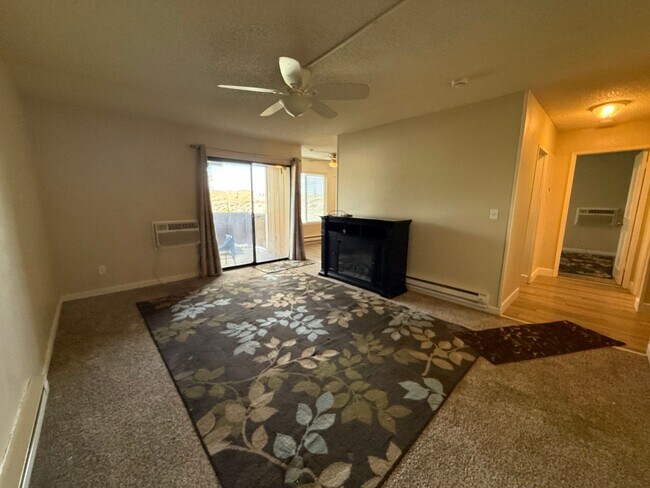 Building Photo - 3855 E Leonesio Dr
