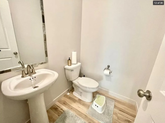 Building Photo - 2162 N Cloverleaf Wy