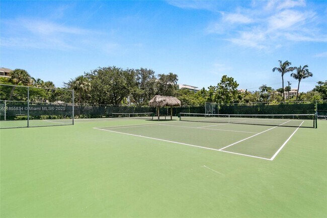Building Photo - 251 Crandon Blvd