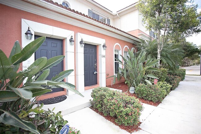 Building Photo - 2409 SW 99th Way