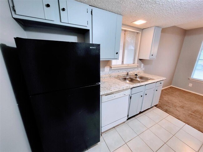 Building Photo - 3429 Willowrun Dr