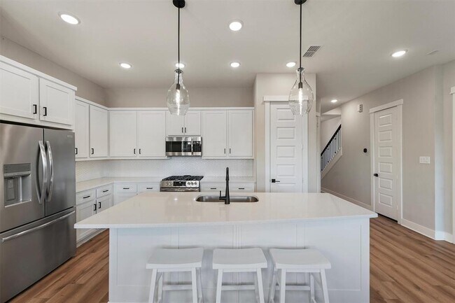 Building Photo - 10964 Swang Link Dr