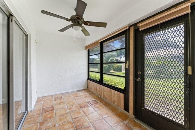 Building Photo - 8860 Rheims Rd