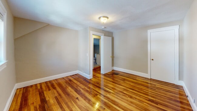 Building Photo - 18-20 Kelley Ct. #18 Brighton