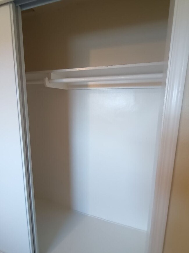 Building Photo - Welcome to SkyView Villa & Somerset Apartm...