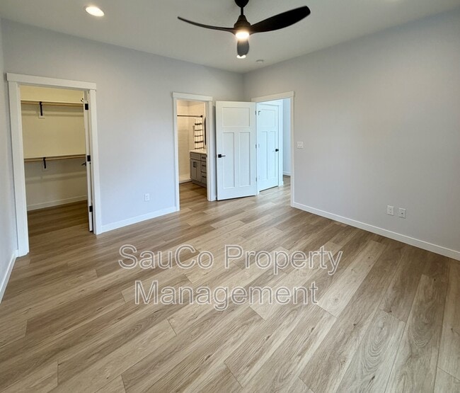 Building Photo - 254 N 1st St