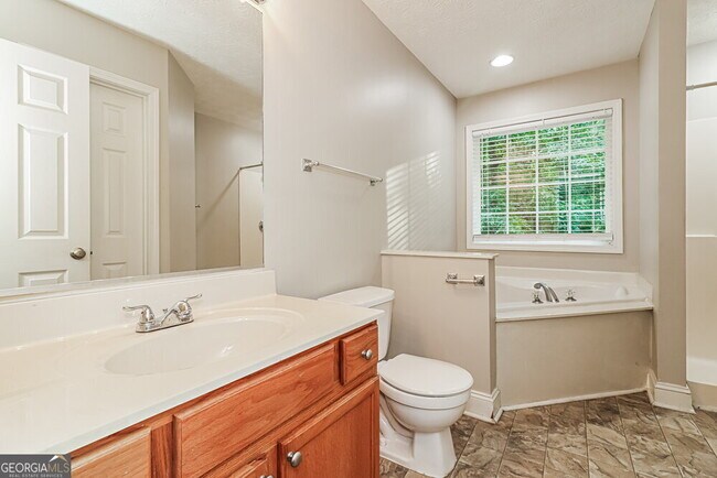 Building Photo - 201 Brick Mill Dr
