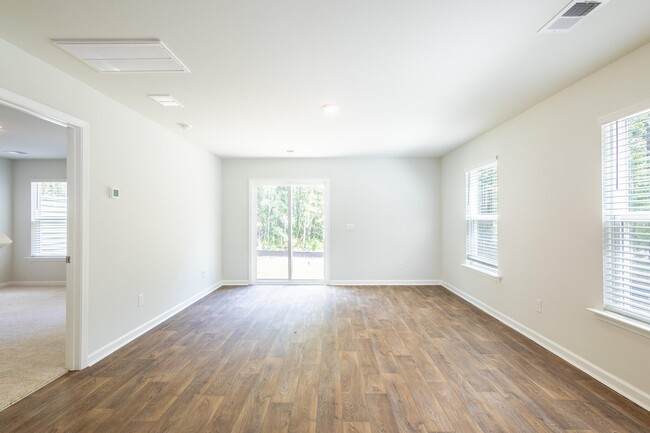 Living Room - 200 Cozy Brook Ct