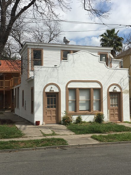 Building Photo - 506 E Guenther St