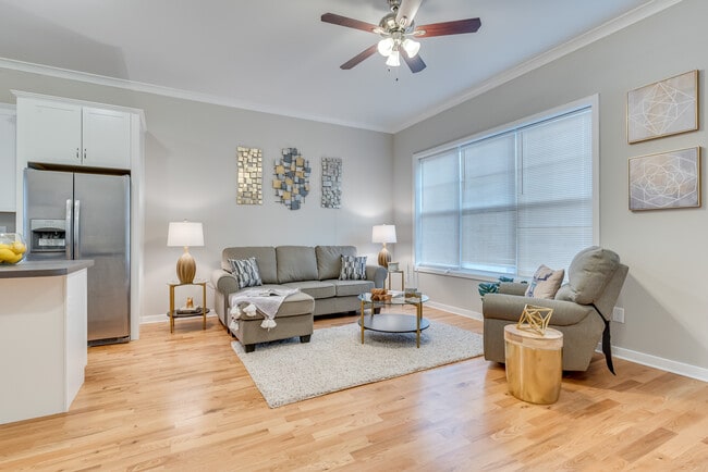 Building Photo - 53 Foal Ln