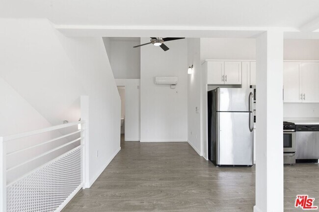 Building Photo - 4980 S Centinela Ave