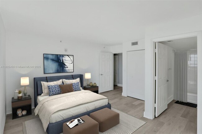 Building Photo - 3000 Coral Wy