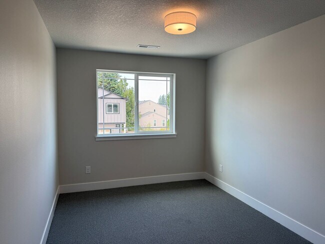 Building Photo - Beautiful Three Bedroom New Construction Home For Rent