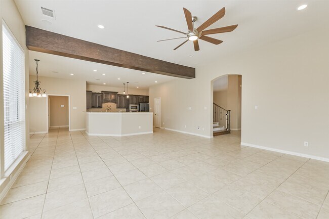 Building Photo - 8902 Lilac Springs