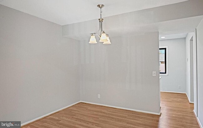 Building Photo - 2691 Glengyle Dr