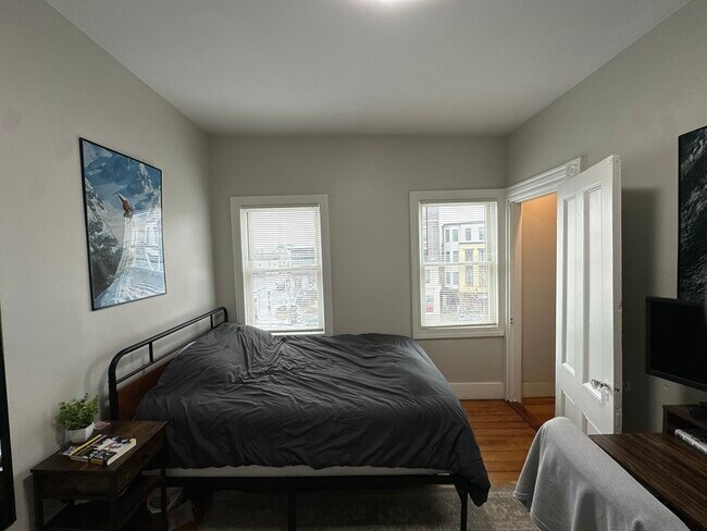 Building Photo - 602 Dorchester Ave