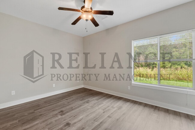 Building Photo - 914 W Onewood Pl