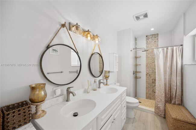 Building Photo - 1070 Tyler St