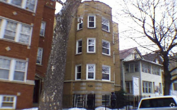 Primary Photo - 1620 W Olive Ave