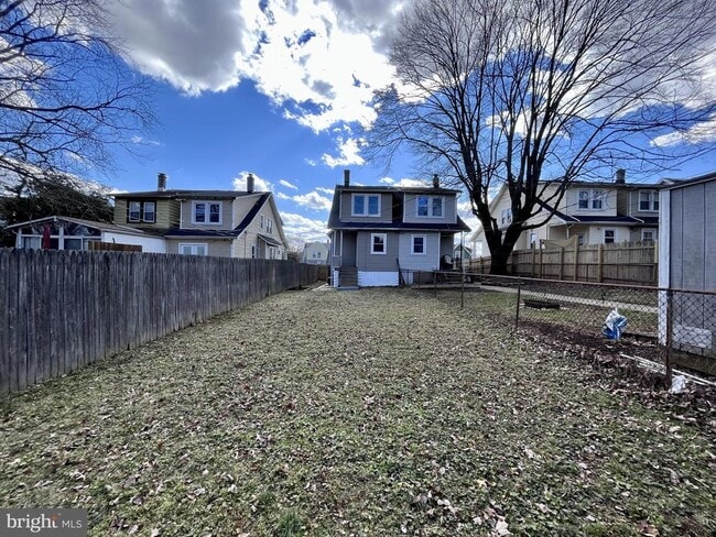 Building Photo - 410 Walcott Rd