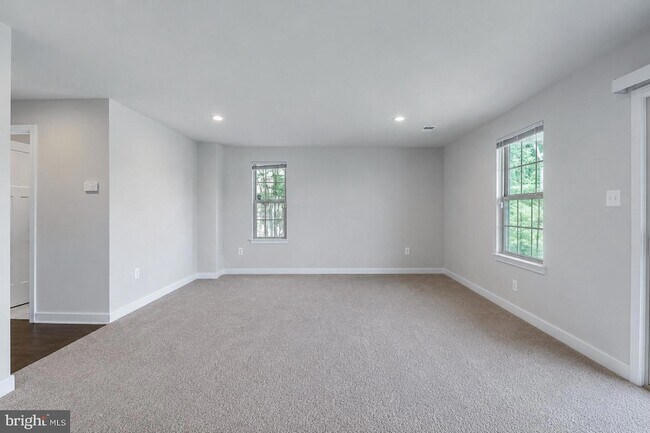Building Photo - 8032 Spring Arbor Dr