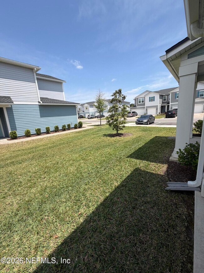 Building Photo - 24 Fieldfare Ln