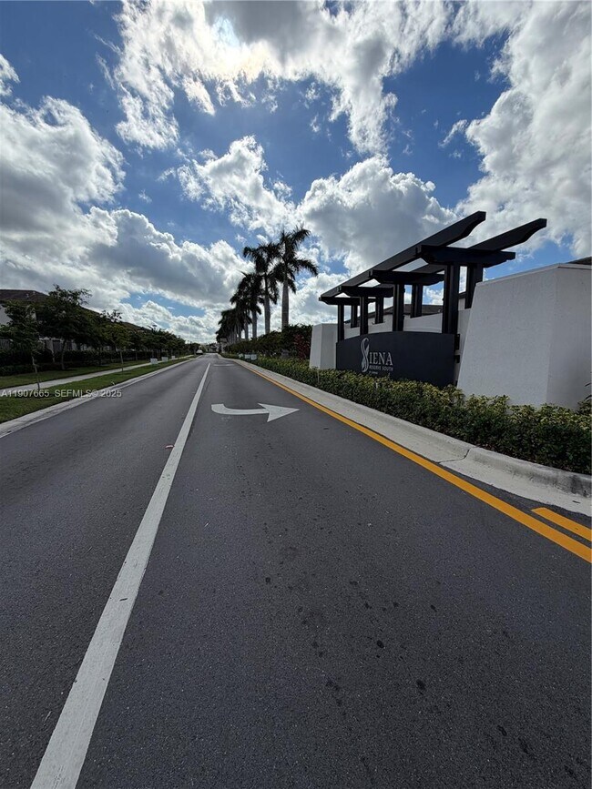 Building Photo - 12848 SW 232nd Ter