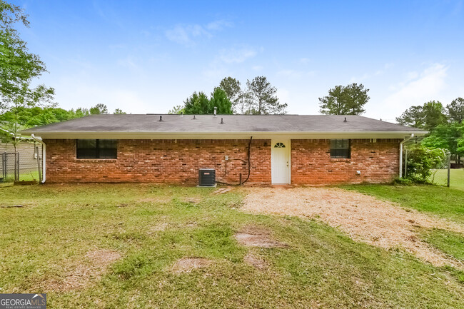 Building Photo - 234 Montego Cir