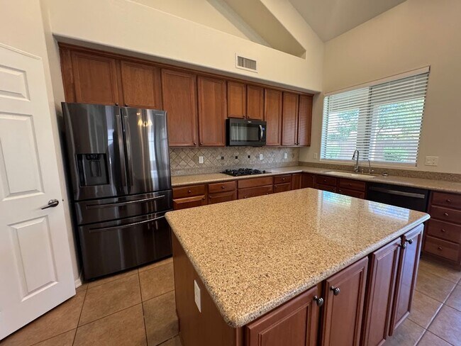 Building Photo - **Move-In Special** BEAUTIFUL 4 BEDROOM 3 ...